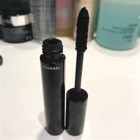 le volume de chanel mascara review|chanel le volume mascara black.